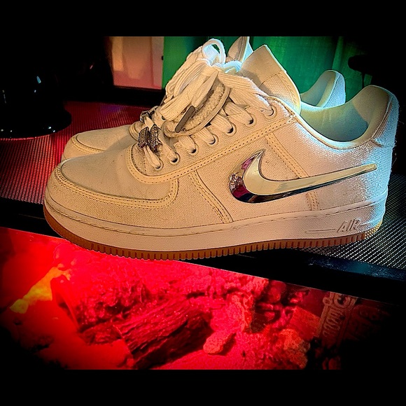 Travis Scott Air Force 1 - Picture 1 of 2
